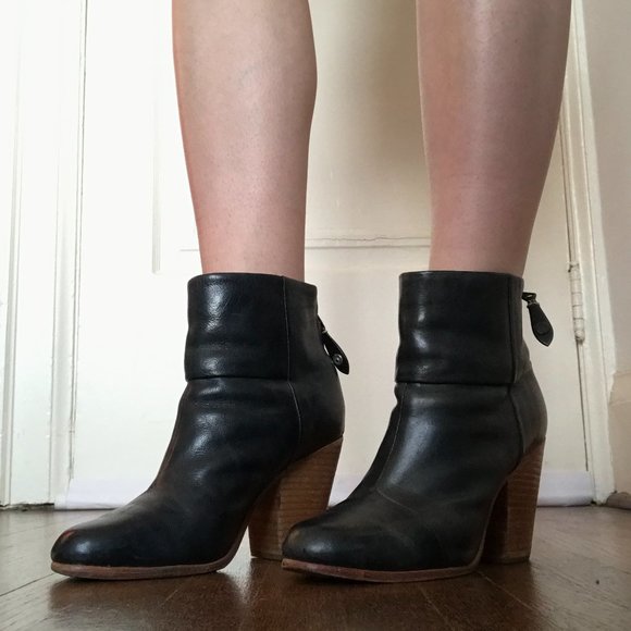 Rag and Bone Classic Newbury Leather Ankle Boot - Picture 2 of 8